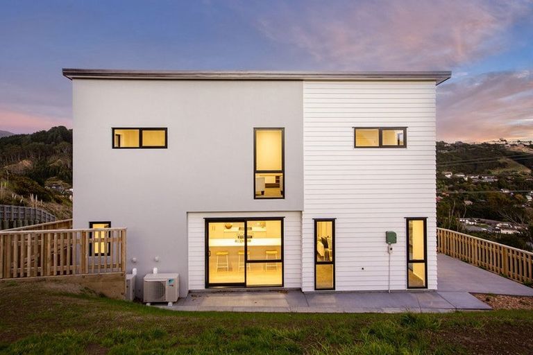 Photo of property in 24 Camber Drive, Whitby, Porirua, 5024