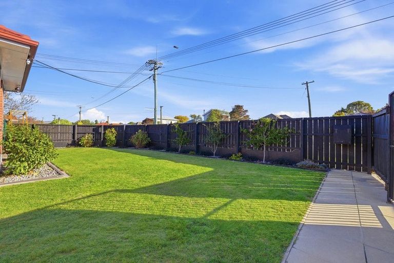 Photo of property in 158 Gayhurst Road, Dallington, Christchurch, 8061