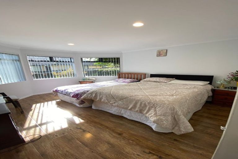 Photo of property in 39 Lansell Drive, East Tamaki Heights, Auckland, 2016