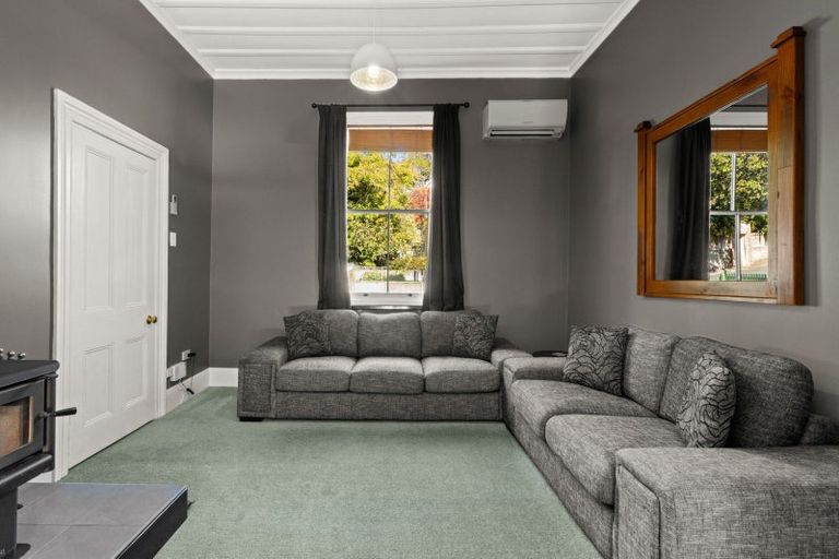 Photo of property in 85 Milton Road, Bluff Hill, Napier, 4110