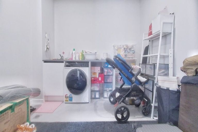 Photo of property in 24 Porowha Road, Westgate, Auckland, 0814