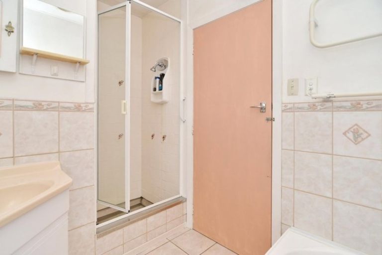 Photo of property in 93 Oakhampton Street, Hornby, Christchurch, 8042