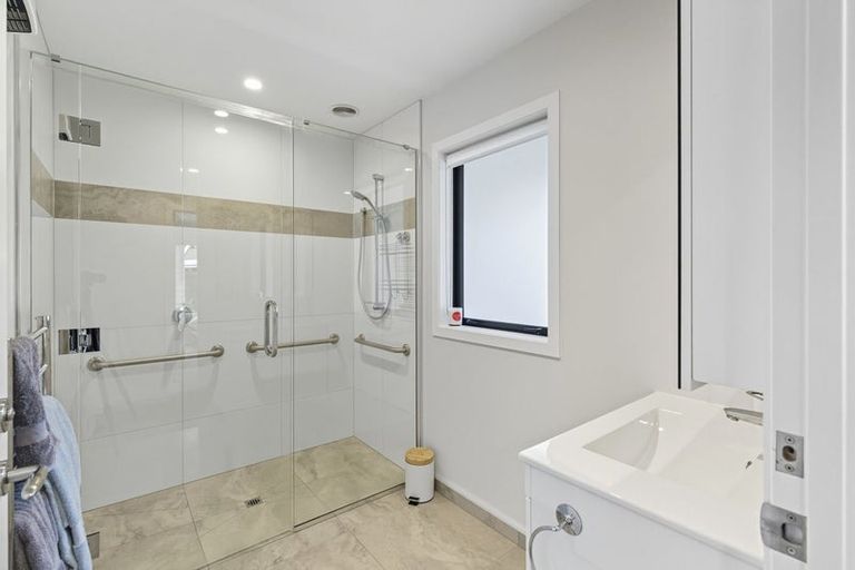 Photo of property in 1/4 Alvaston Drive, Halswell, Christchurch, 8025