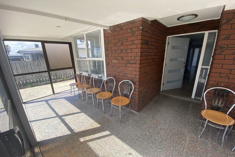 Photo of property in 20 Henwood Road, Mangere East, Auckland, 2024