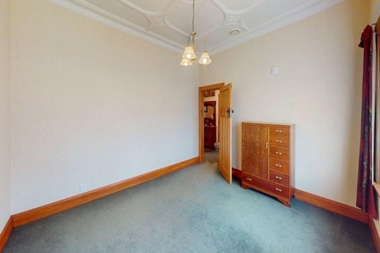 Photo of property in 16 Nikau Street, Takaro, Palmerston North, 4410