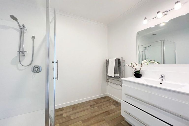 Photo of property in 42 Cook Street, Hamilton East, Hamilton, 3216