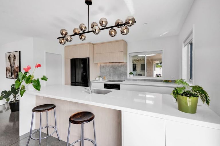 Photo of property in 1/20b Gordon Street, Glen Avon, New Plymouth, 4312