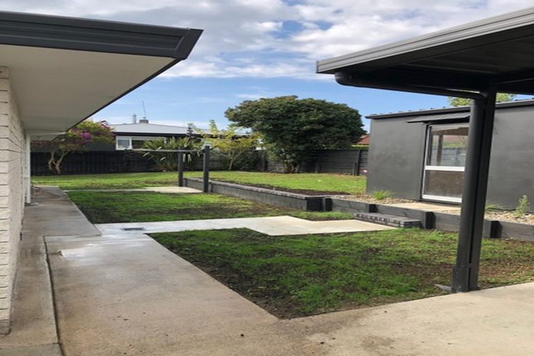 Photo of property in 246 Ngatai Road, Otumoetai, Tauranga, 3110