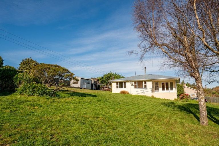 Photo of property in 25 Main Road, Maheno, Oamaru, 9495