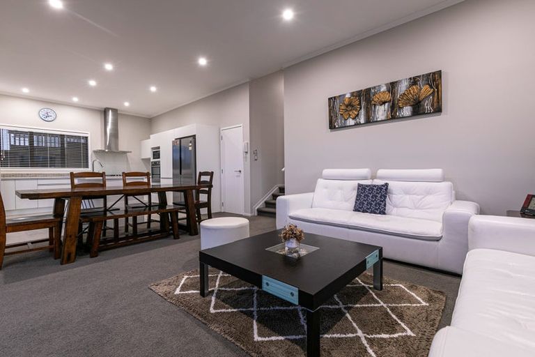 Photo of property in 41 Maka Terrace, Orewa, 0931