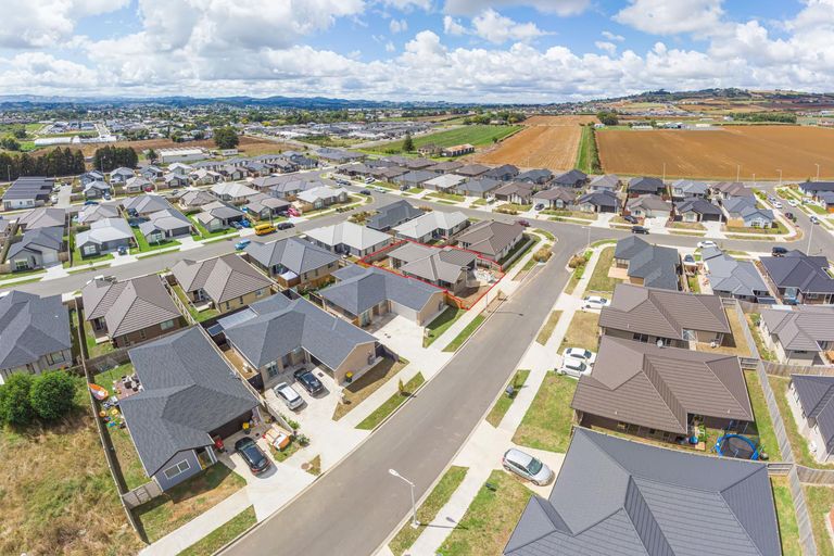 Photo of property in 18 Parton Road, Pukekohe, 2120