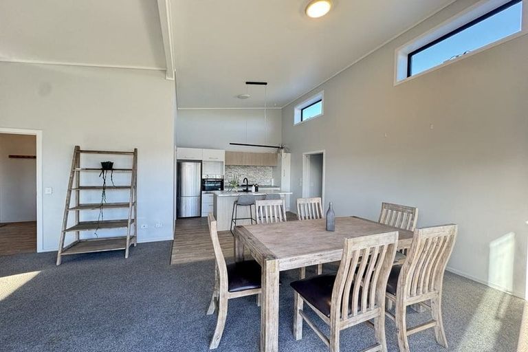 Photo of property in 32 Nore Street, Waihola, Milton, 9073