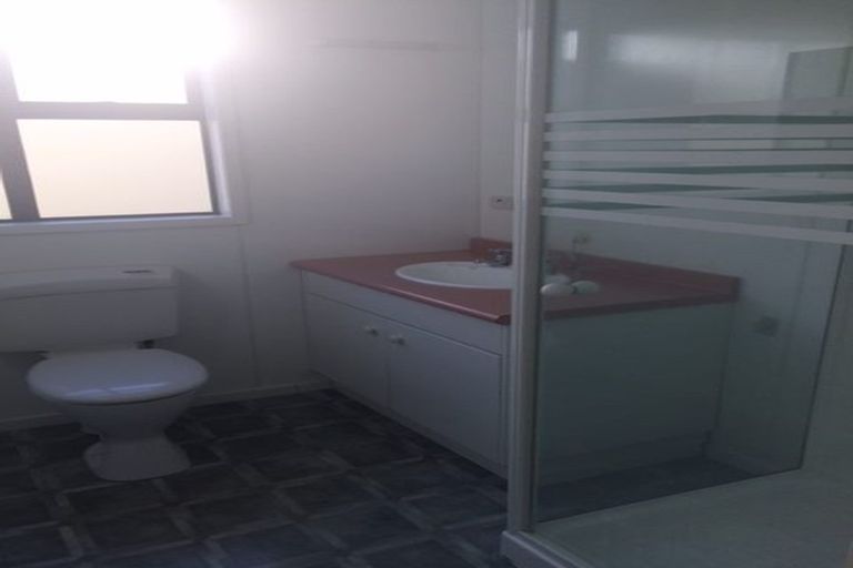 Photo of property in 144d Karori Road, Karori, Wellington, 6012