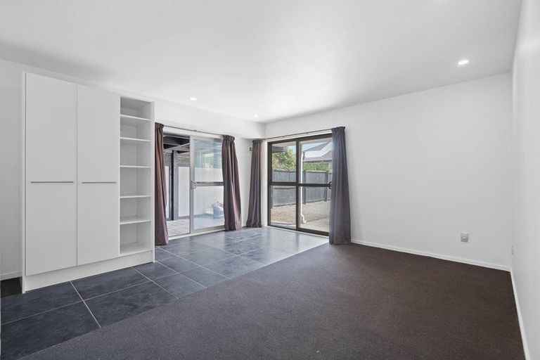 Photo of property in 2/630 Hereford Street, Linwood, Christchurch, 8011