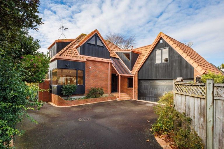 Photo of property in 109 Jickell Street, Hokowhitu, Palmerston North, 4410