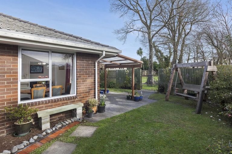 Photo of property in 2/11 Leith Place, Spreydon, Christchurch, 8024