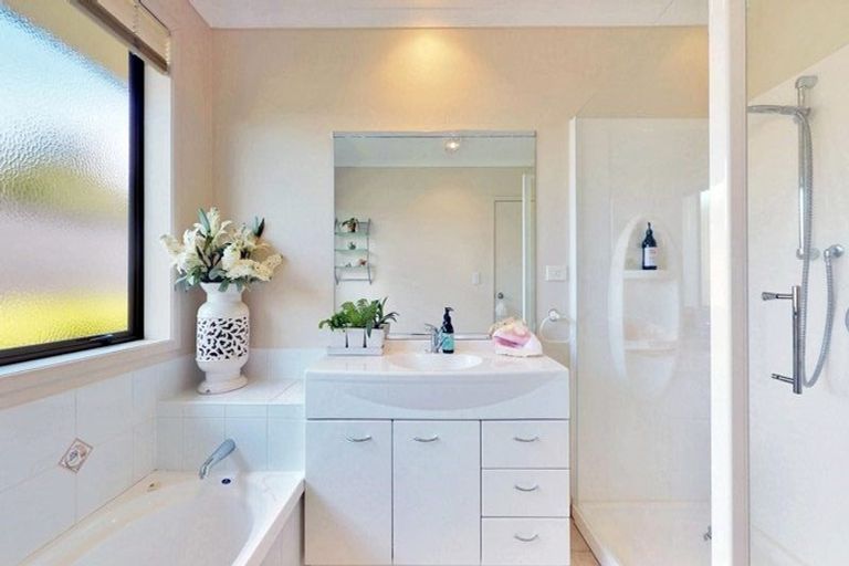 Photo of property in 3 Carrington Drive, Papamoa Beach, Papamoa, 3118