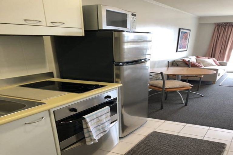 Photo of property in 27/5 Carolina Place, Albany, Auckland, 0632