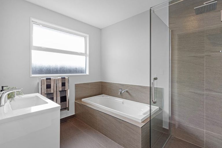 Photo of property in 35 Lemonwood Drive, Rolleston, 7615