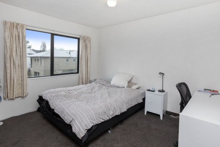 Photo of property in 11 Jamell Place, Avonhead, Christchurch, 8042