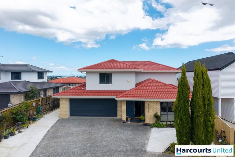 Photo of property in 4 Figtree Terrace, Goodwood Heights, Auckland, 2105