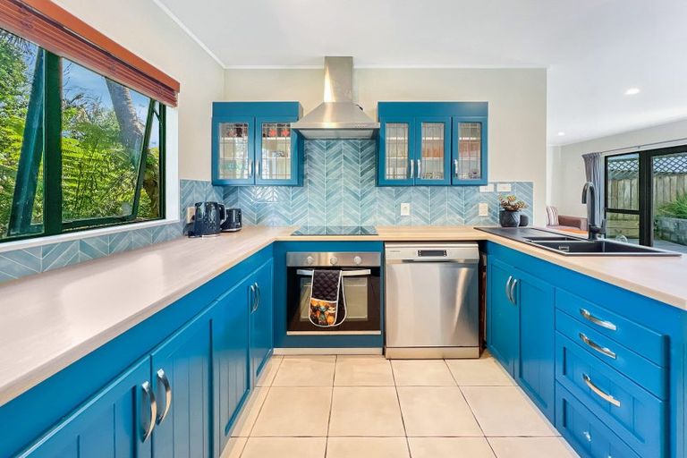 Photo of property in 14a Mchardy Place, Glenfield, Auckland, 0627