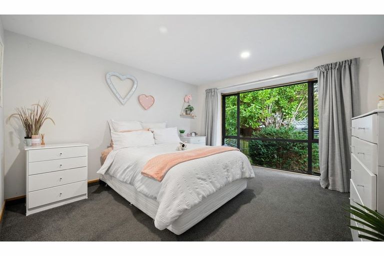 Photo of property in 37 Englefield Road, Belfast, Christchurch, 8051