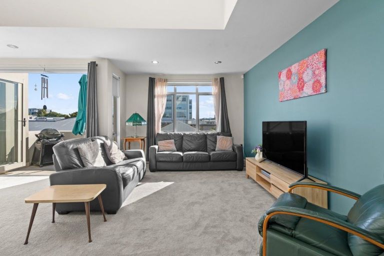 Photo of property in 4/29 Third Avenue, Tauranga, 3110
