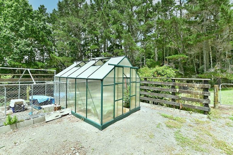 Photo of property in 687 Inland Road, Helensville, 0875