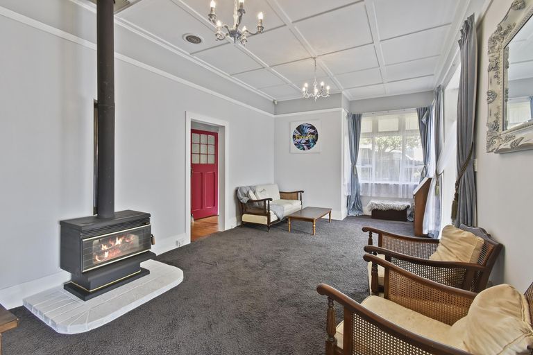 Photo of property in 9 Prospect Terrace, Pukekohe, 2120