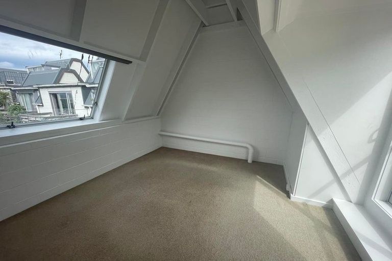 Photo of property in Sherwood Mews, 28o Bidwill Street, Mount Cook, Wellington, 6021