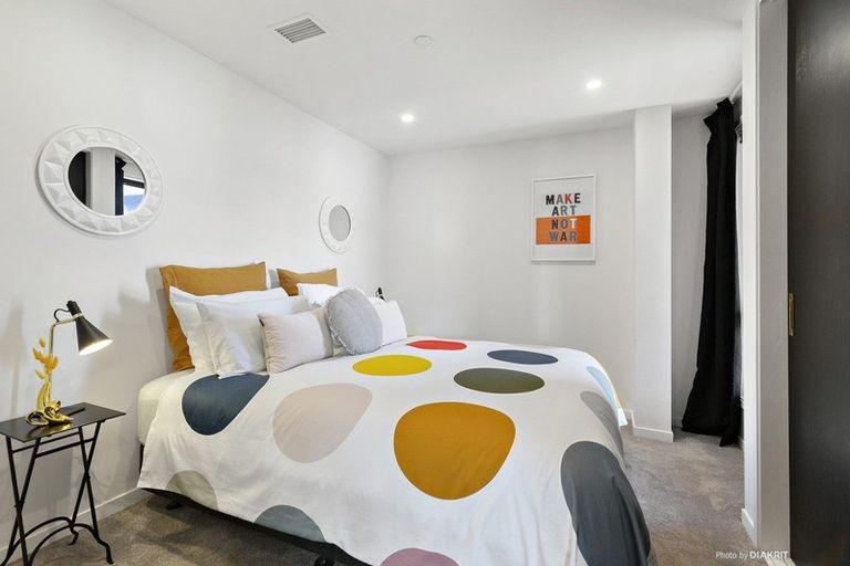 Photo of property in Alpha Apartments, 801/4u Elizabeth Street, Mount Victoria, Wellington, 6011