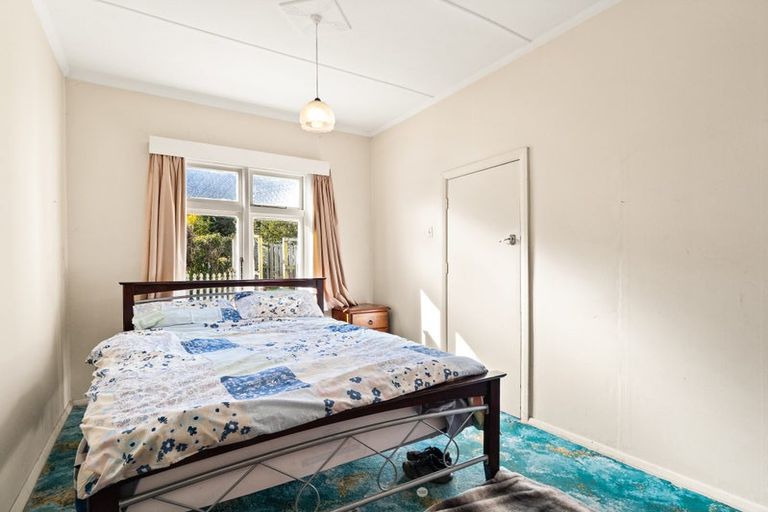 Photo of property in 2 Warburton Street, Karoro, Greymouth, 7805