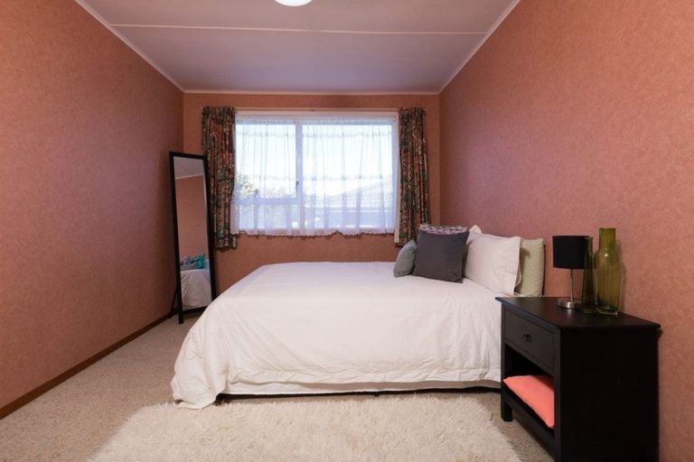 Photo of property in 65 Awanui Street, Merrilands, New Plymouth, 4312