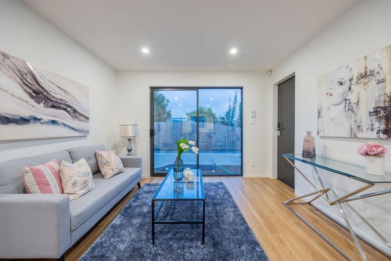 Photo of property in 8e Jupiter Street, Rosehill, Papakura, 2113