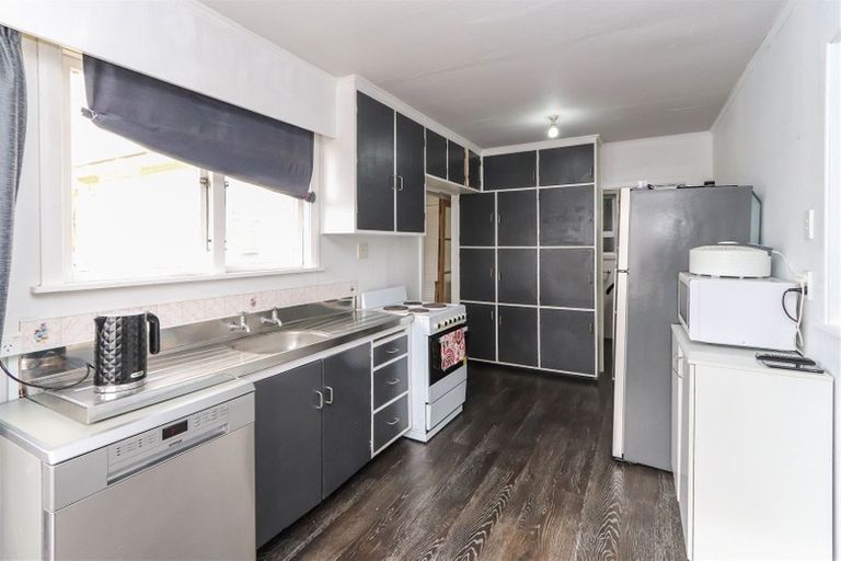 Photo of property in 29 Rimu Street, Inglewood, 4330