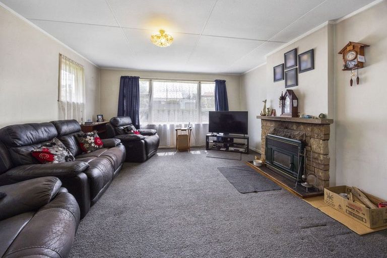 Photo of property in 3-5 Warwick Street, Patea, 4520