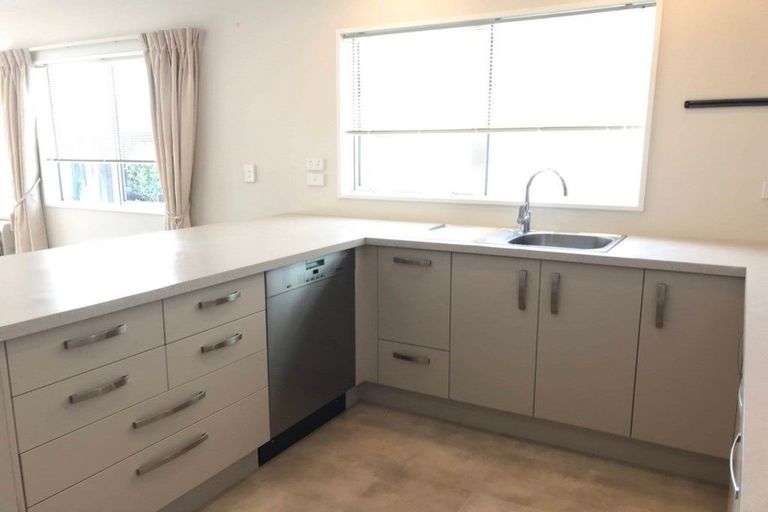 Photo of property in 41b Vivian Street, Burwood, Christchurch, 8083