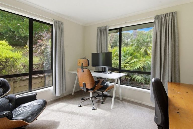 Photo of property in 17 Terry Smyth Drive, Kumeu, 0892