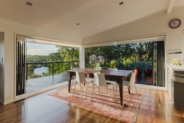 Photo of property in 42 Tizard Road, Birkenhead, Auckland, 0626