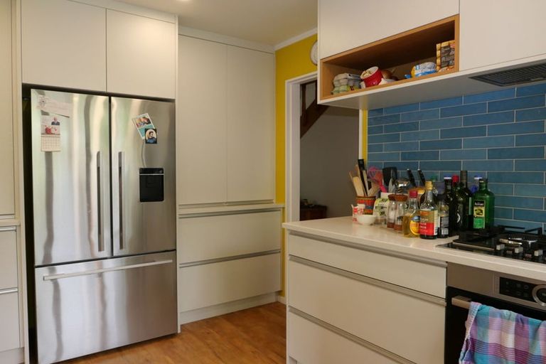Photo of property in Willow Court, 6/15 Pehi Kupa Street, Waikanae, 5036