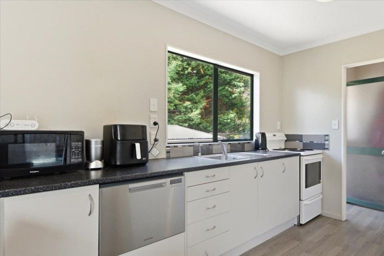 Photo of property in 11 D'urville Way, Welcome Bay, Tauranga, 3112
