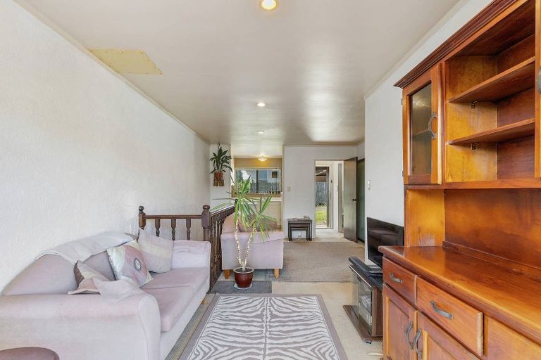 Photo of property in 2/12 Sherie Place, Howick, Auckland, 2014