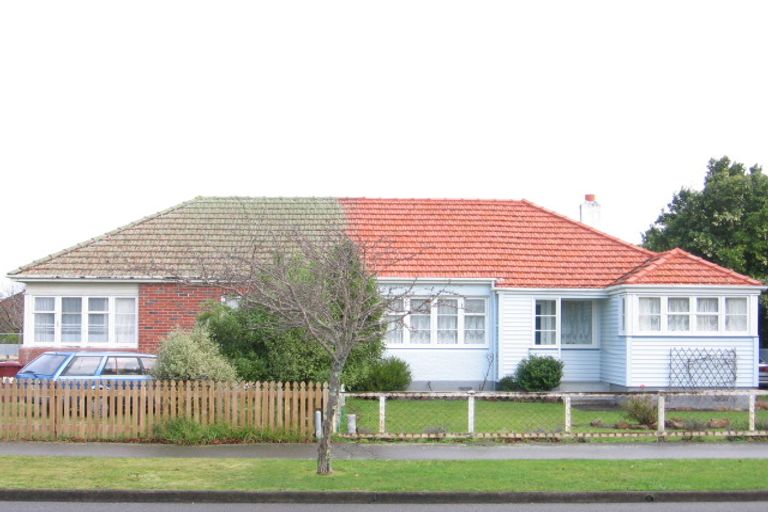 Photo of property in 64 Brightwater Terrace, Terrace End, Palmerston North, 4410