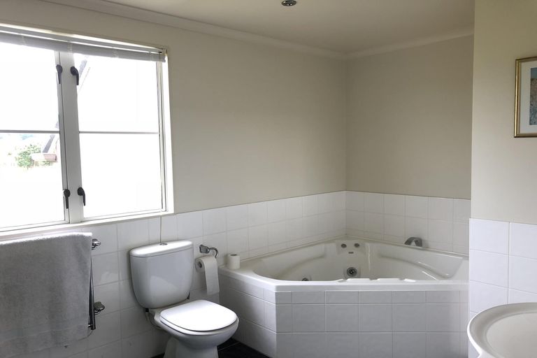 Photo of property in 23 Hayward Rise, Owhata, Rotorua, 3010