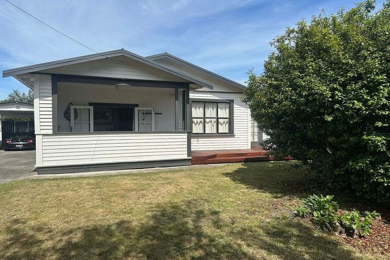 Photo of property in 74 Naples Street, Martinborough, 5711