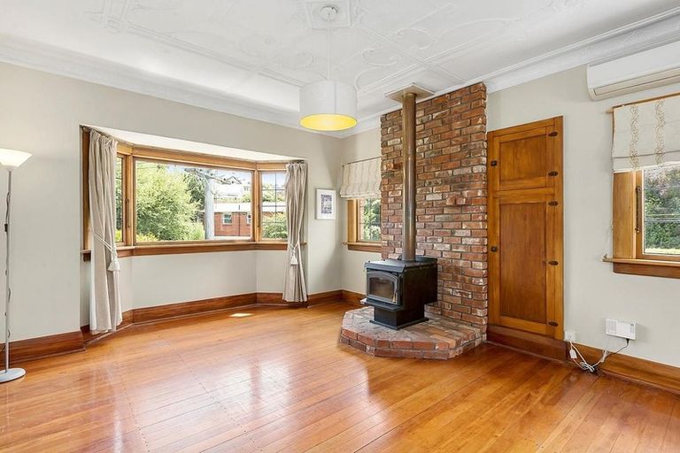 Photo of property in 43 Glenpark Avenue, Mornington, Dunedin, 9011
