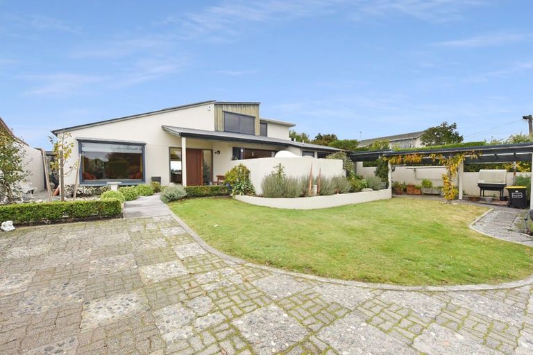 Photo of property in 18 Iwa Street, Mapua, 7005