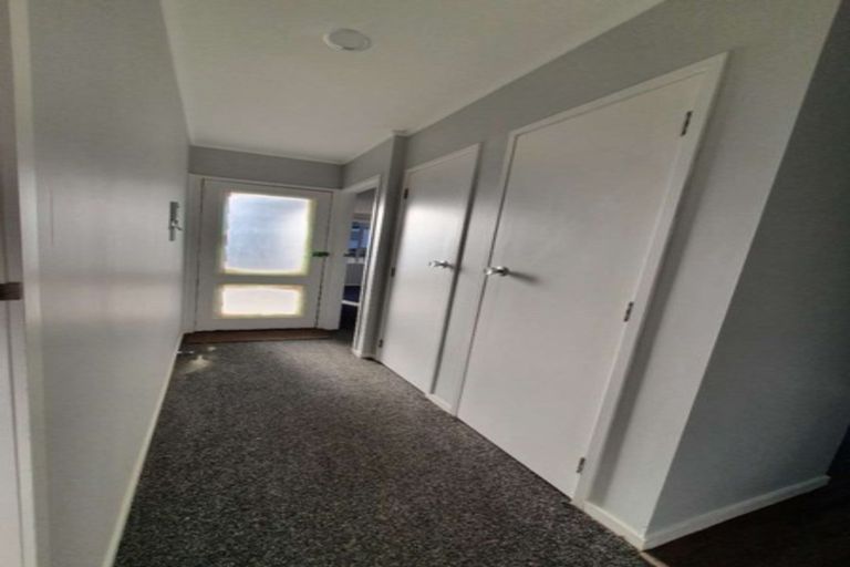 Photo of property in 575 Swanson Road, Ranui, Auckland, 0612