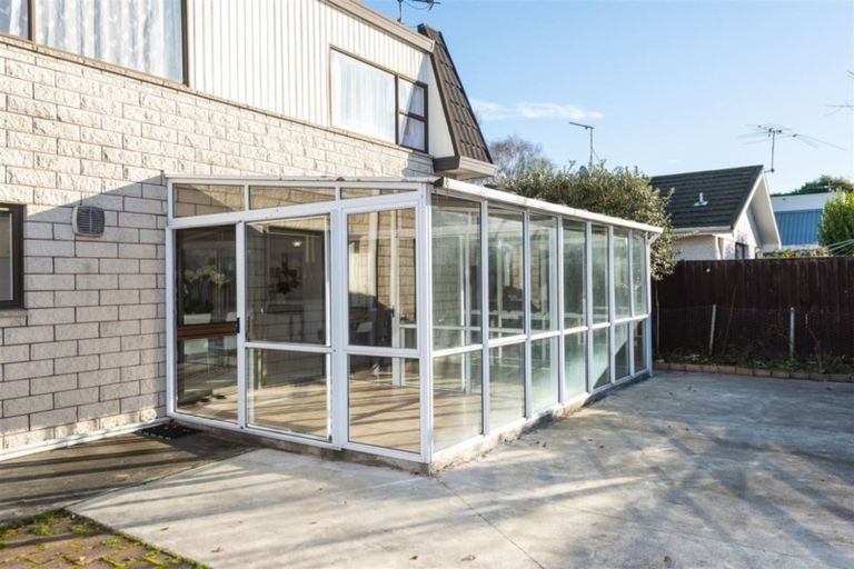 Photo of property in 11 Jamell Place, Avonhead, Christchurch, 8042